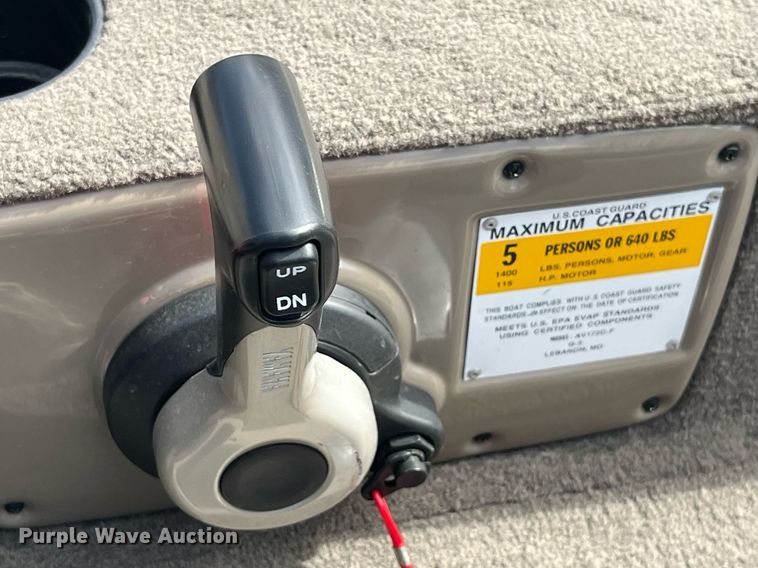 image for item LE9010 2011 G3 Angler V172F boat