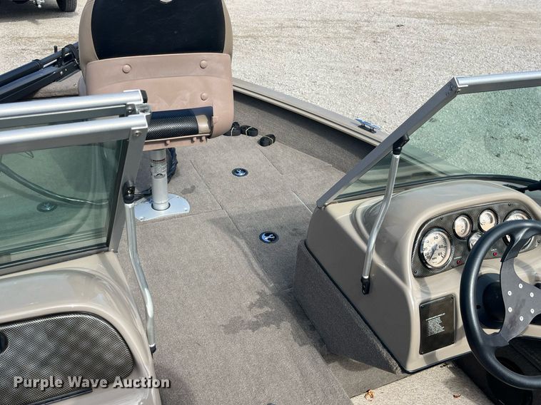 image for item LE9010 2011 G3 Angler V172F boat