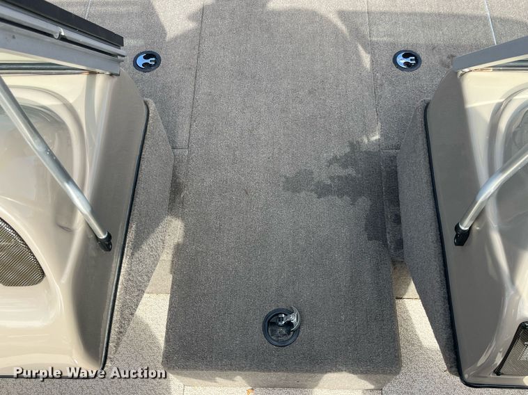 image for item LE9010 2011 G3 Angler V172F boat