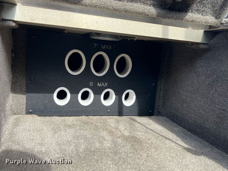 image for item LE9010 2011 G3 Angler V172F boat