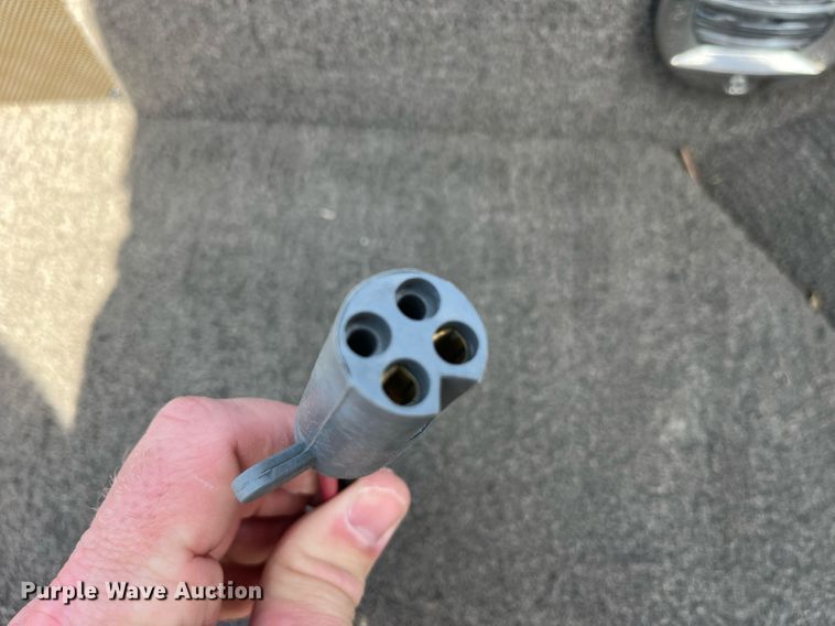 image for item LE9010 2011 G3 Angler V172F boat