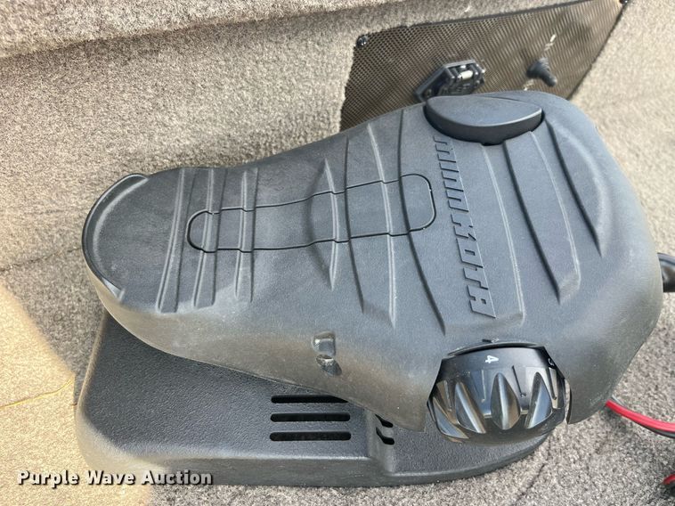 image for item LE9010 2011 G3 Angler V172F boat