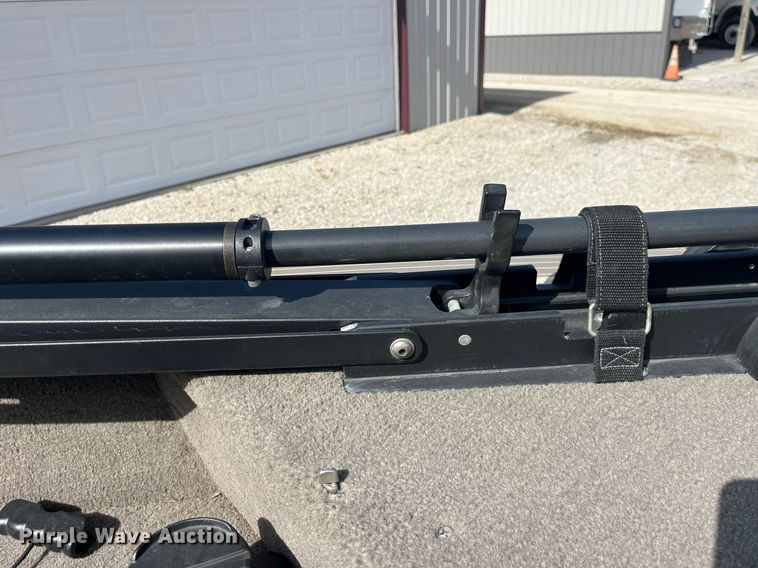 image for item LE9010 2011 G3 Angler V172F boat