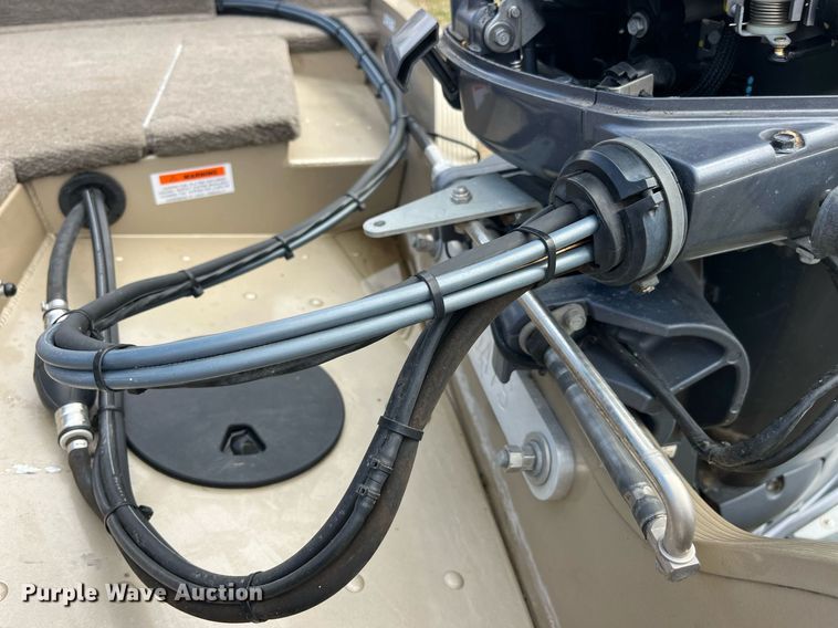 image for item LE9010 2011 G3 Angler V172F boat