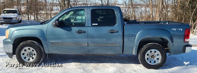 image for item LJ9471 2013 GMC Sierra 1500 Crew Cab pickup truck