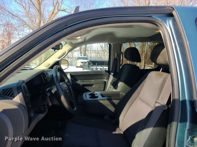 image for item LJ9471 2013 GMC Sierra 1500 Crew Cab pickup truck