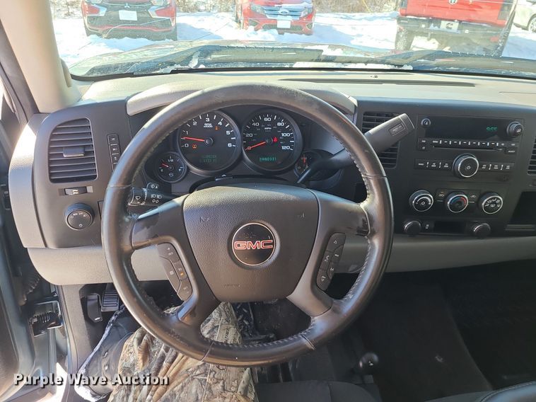 image for item LJ9471 2013 GMC Sierra 1500 Crew Cab pickup truck