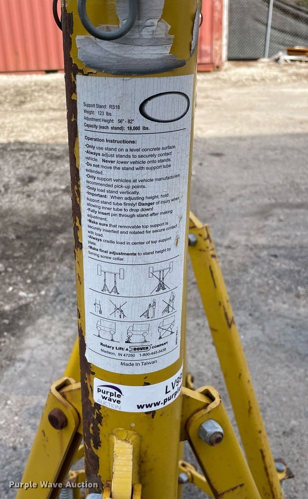 image for item LV9991 (2) Rotary Lift RS18 jack stands  