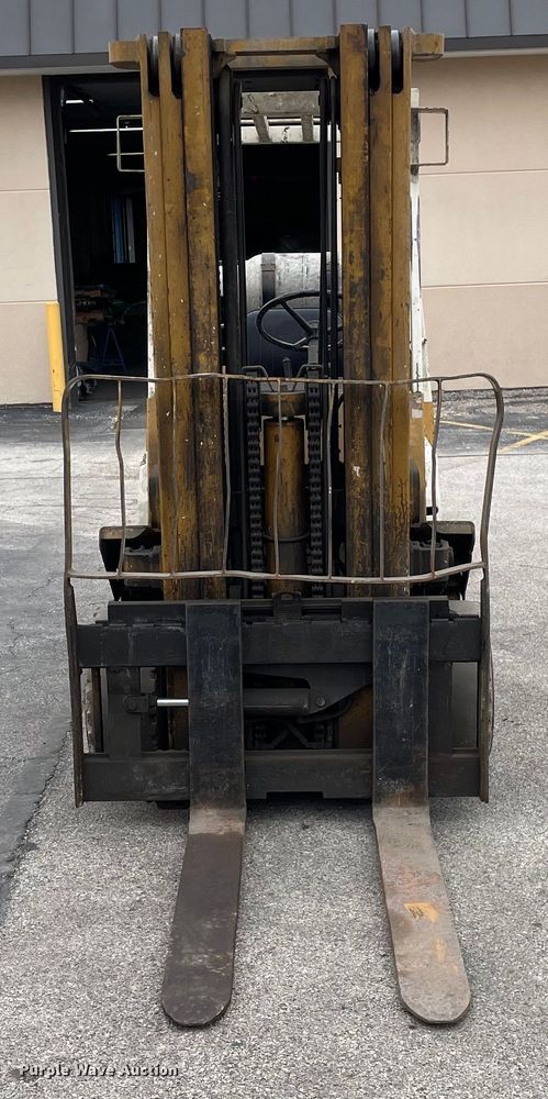 image for item LW9007 TCM FCG30N5 forklift