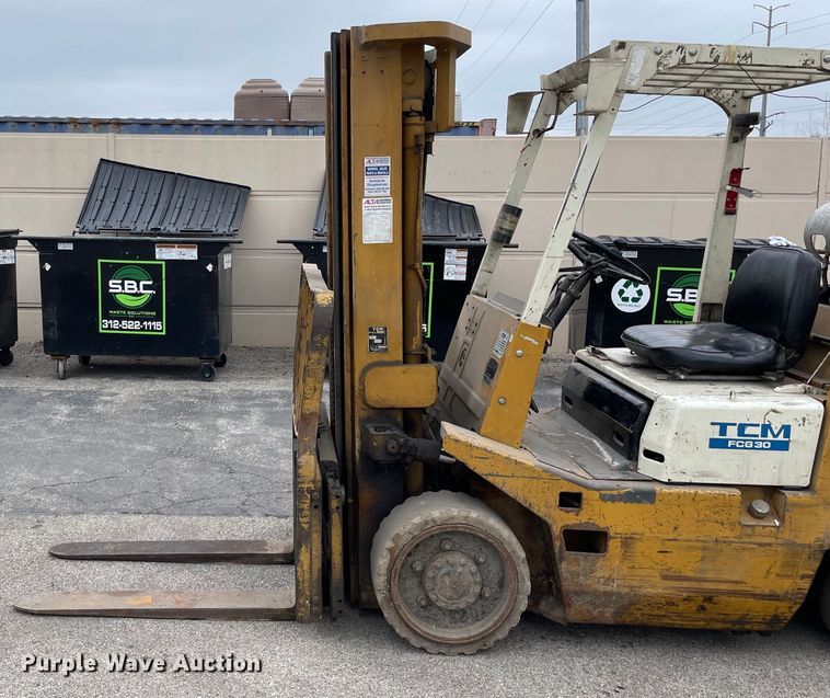 image for item LW9007 TCM FCG30N5 forklift