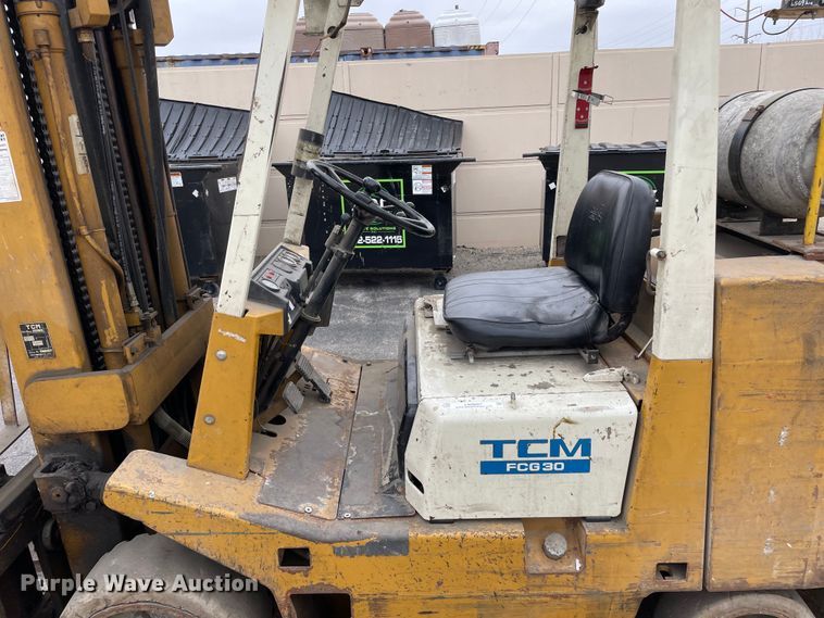 image for item LW9007 TCM FCG30N5 forklift