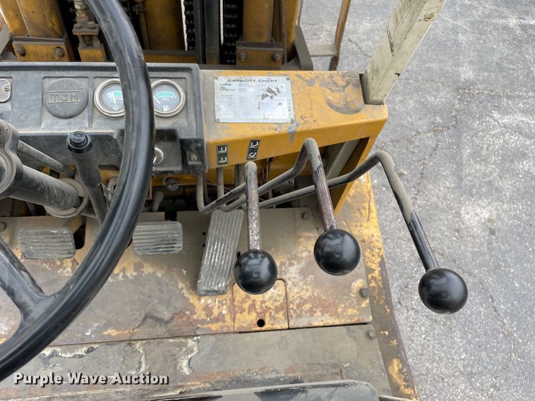 image for item LW9007 TCM FCG30N5 forklift