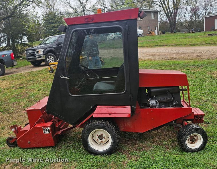 image for item LW9541 Toro 322D lawn mower
