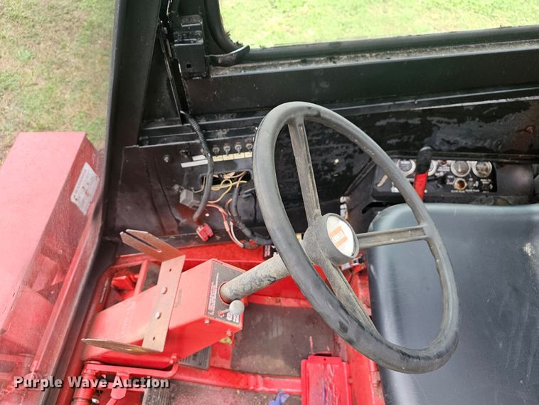 image for item LW9541 Toro 322D lawn mower