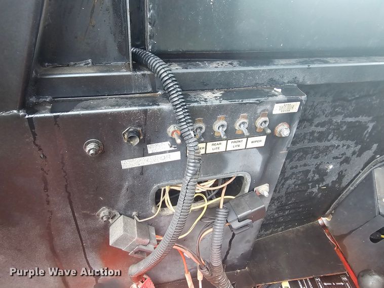 image for item LW9541 Toro 322D lawn mower