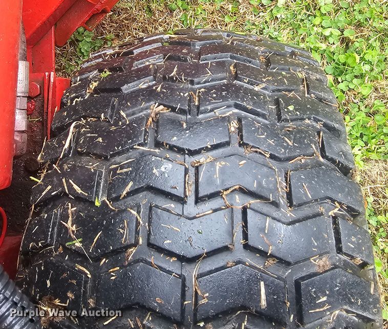 image for item LW9541 Toro 322D lawn mower