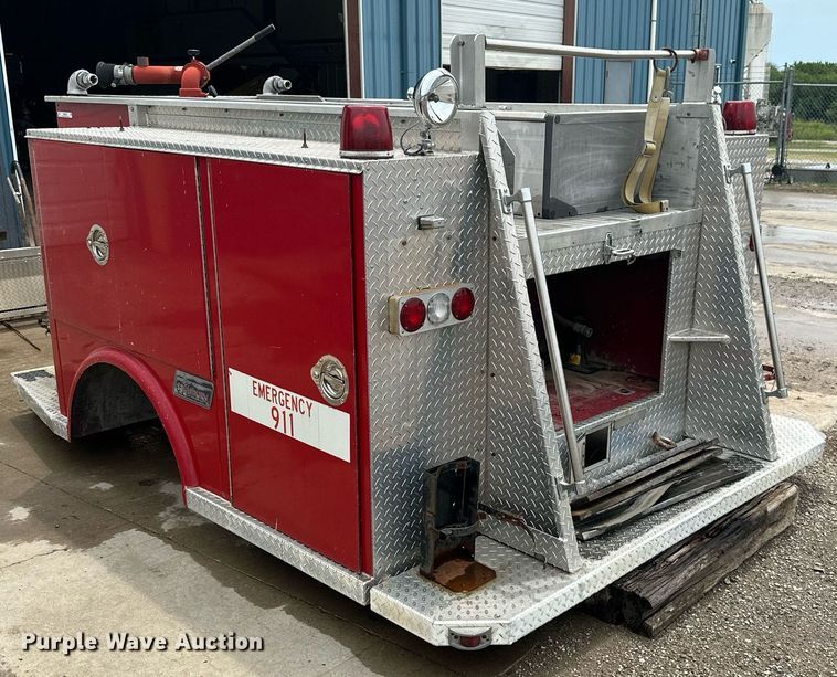 image for item MB9664 Saulsbury pumper fire truck bed