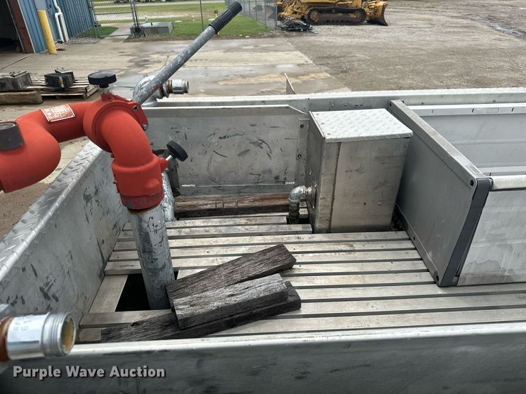 image for item MB9664 Saulsbury pumper fire truck bed