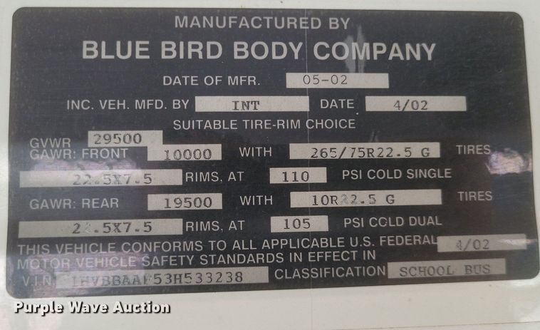 image for item MI9987 2003 International 3800 school bus