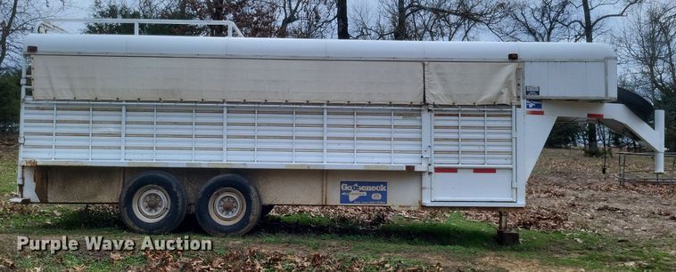 image for item MJ9003 1997 Gooseneck livestock trailer