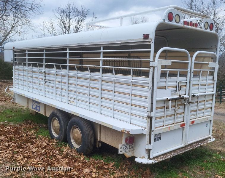 image for item MJ9003 1997 Gooseneck livestock trailer