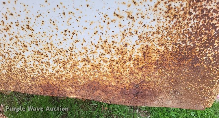 image for item MJ9003 1997 Gooseneck livestock trailer