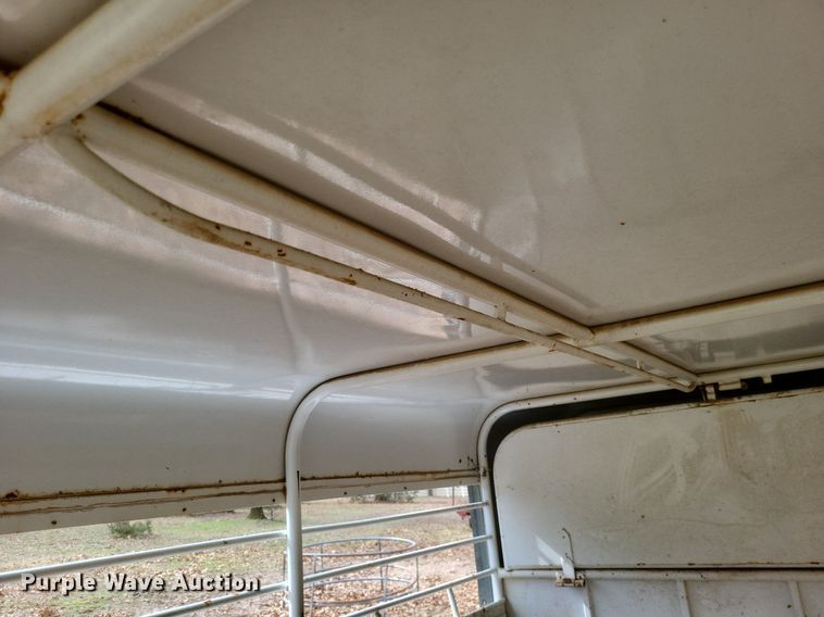 image for item MJ9003 1997 Gooseneck livestock trailer