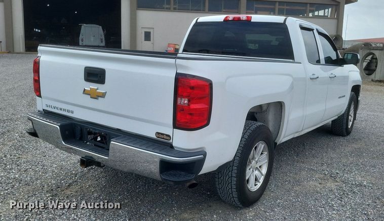 image for item MJ9005 2015 Chevrolet Silverado 1500 Double Cab pickup truck