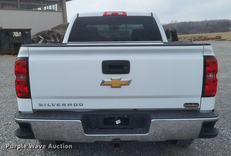 image for item MJ9005 2015 Chevrolet Silverado 1500 Double Cab pickup truck