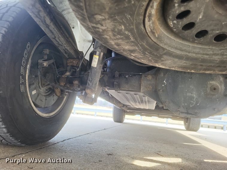 image for item MJ9005 2015 Chevrolet Silverado 1500 Double Cab pickup truck