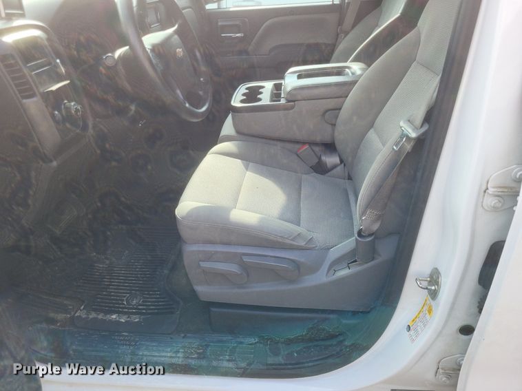 image for item MJ9005 2015 Chevrolet Silverado 1500 Double Cab pickup truck