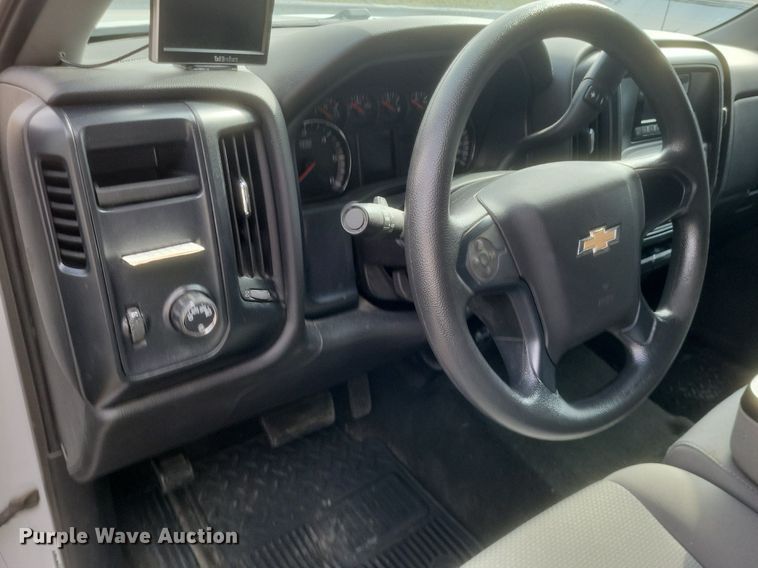 image for item MJ9005 2015 Chevrolet Silverado 1500 Double Cab pickup truck