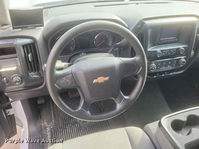 image for item MJ9005 2015 Chevrolet Silverado 1500 Double Cab pickup truck