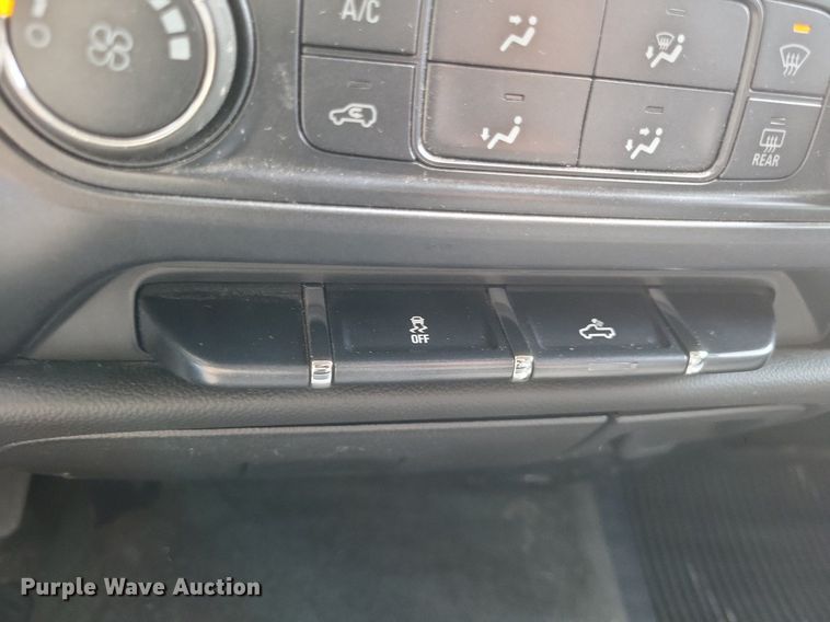 image for item MJ9005 2015 Chevrolet Silverado 1500 Double Cab pickup truck