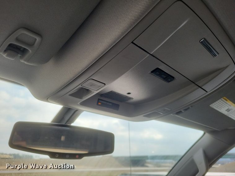 image for item MJ9005 2015 Chevrolet Silverado 1500 Double Cab pickup truck