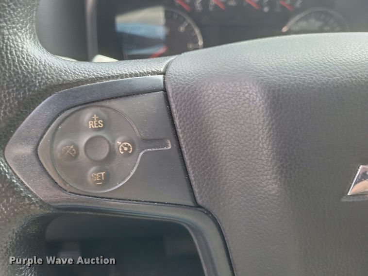 image for item MJ9005 2015 Chevrolet Silverado 1500 Double Cab pickup truck