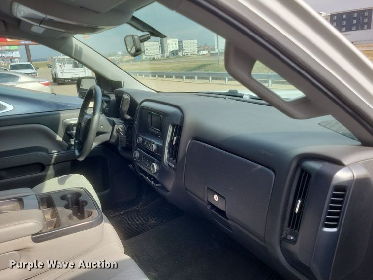 image for item MJ9005 2015 Chevrolet Silverado 1500 Double Cab pickup truck