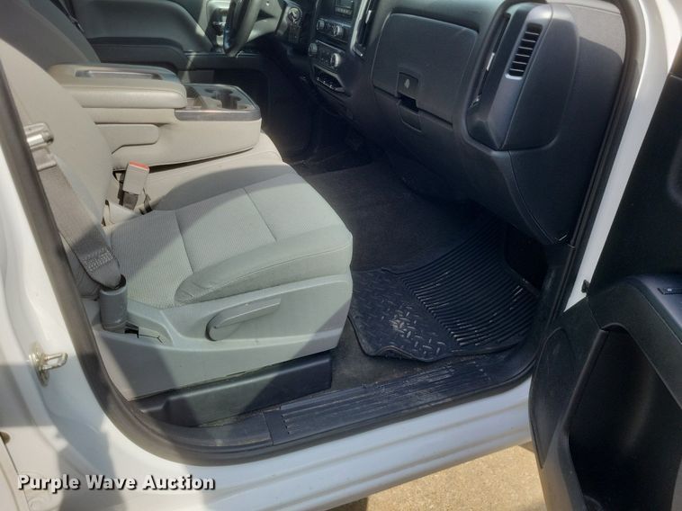 image for item MJ9005 2015 Chevrolet Silverado 1500 Double Cab pickup truck