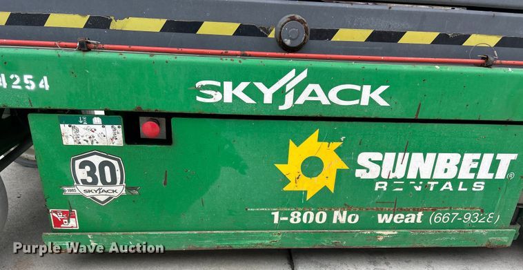 image for item MO9189 2015 Skyjack SJIII 3226 scissor lift