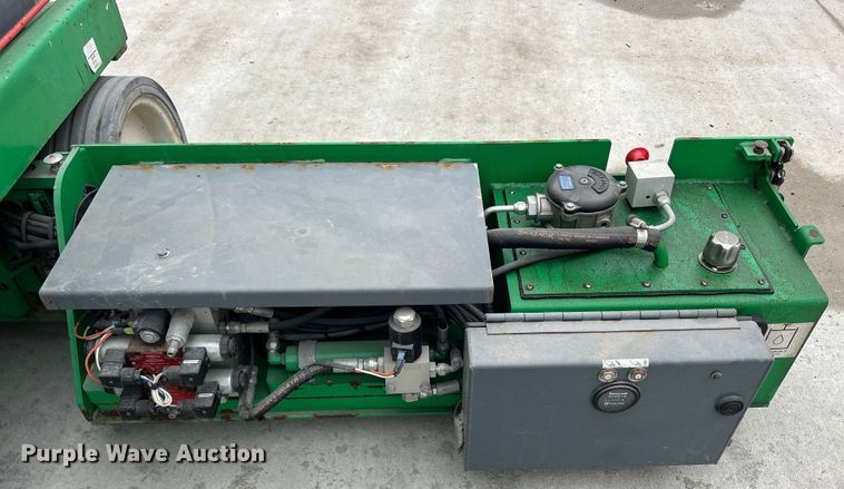 image for item MO9189 2015 Skyjack SJIII 3226 scissor lift