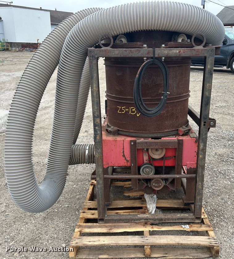 image for item MO9192 Small square bale processor 