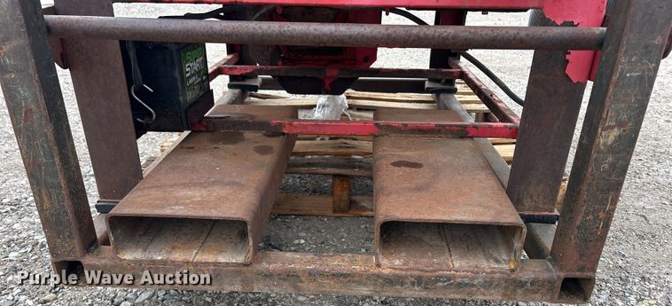 image for item MO9192 Small square bale processor 