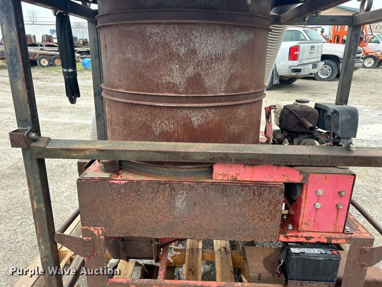 image for item MO9192 Small square bale processor 