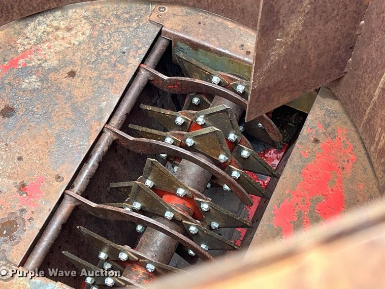 image for item MO9192 Small square bale processor 