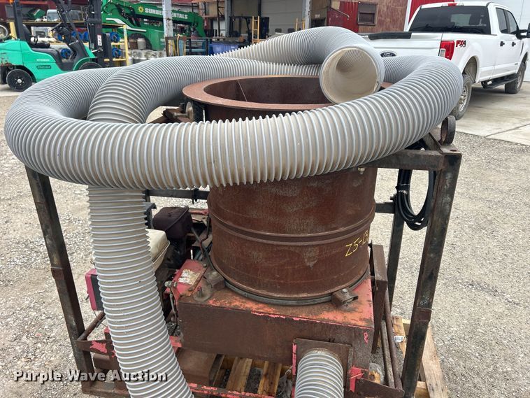 image for item MO9192 Small square bale processor 