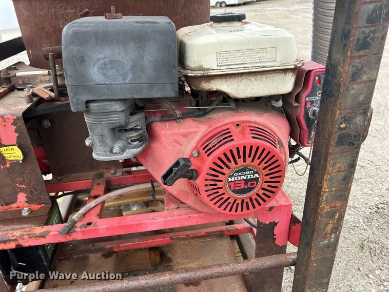 image for item MO9192 Small square bale processor 