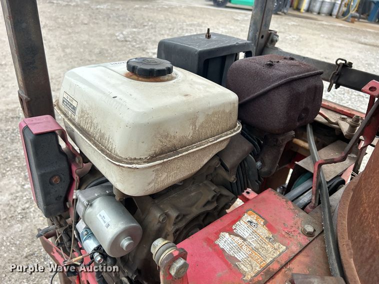 image for item MO9192 Small square bale processor 