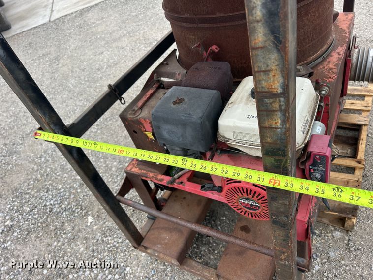 image for item MO9192 Small square bale processor 