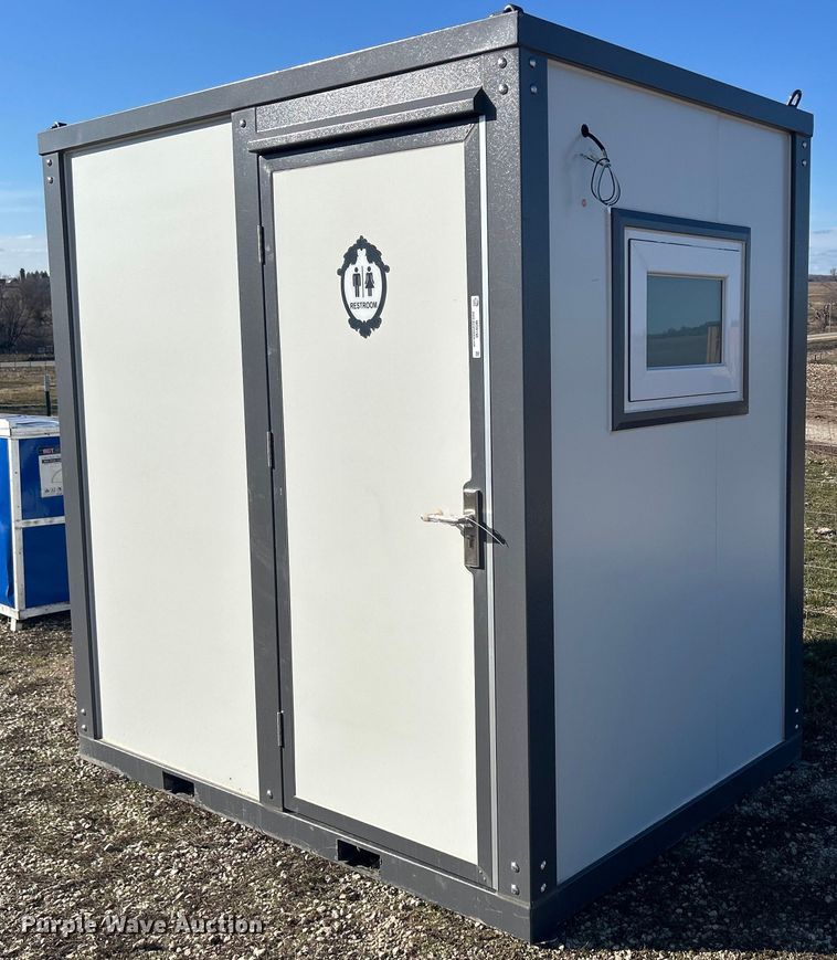 image for item MO9198 Bastone mobile restroom 