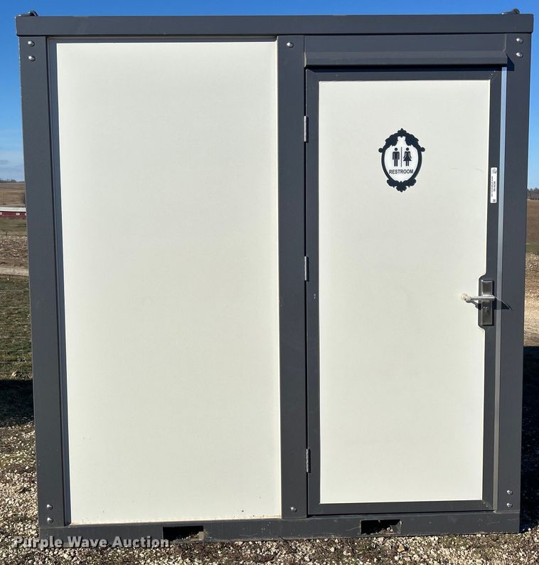 image for item MO9198 Bastone mobile restroom 